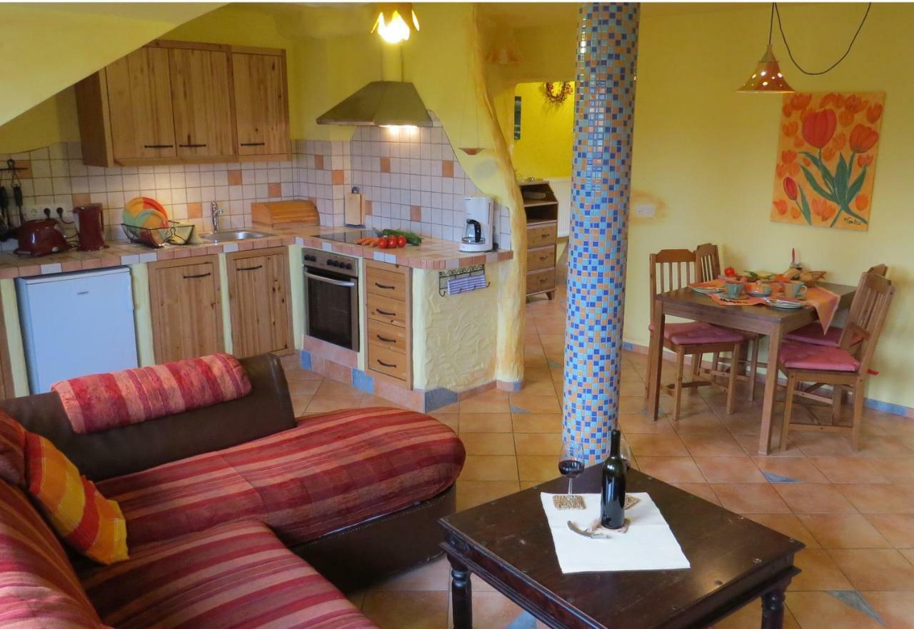 Foersters Weinterrassen Apartment Bad Neuenahr-Ahrweiler Luaran gambar